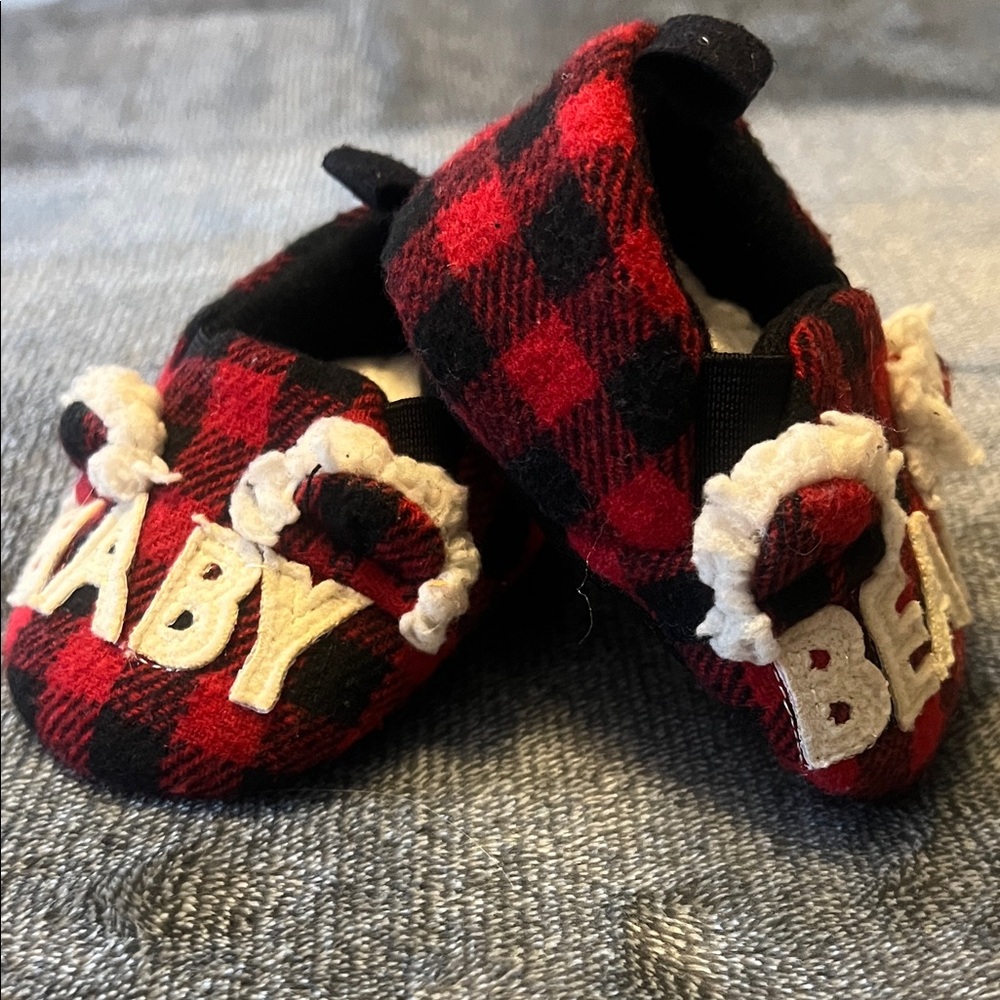 Plaid Baby Shoes - Red and Black